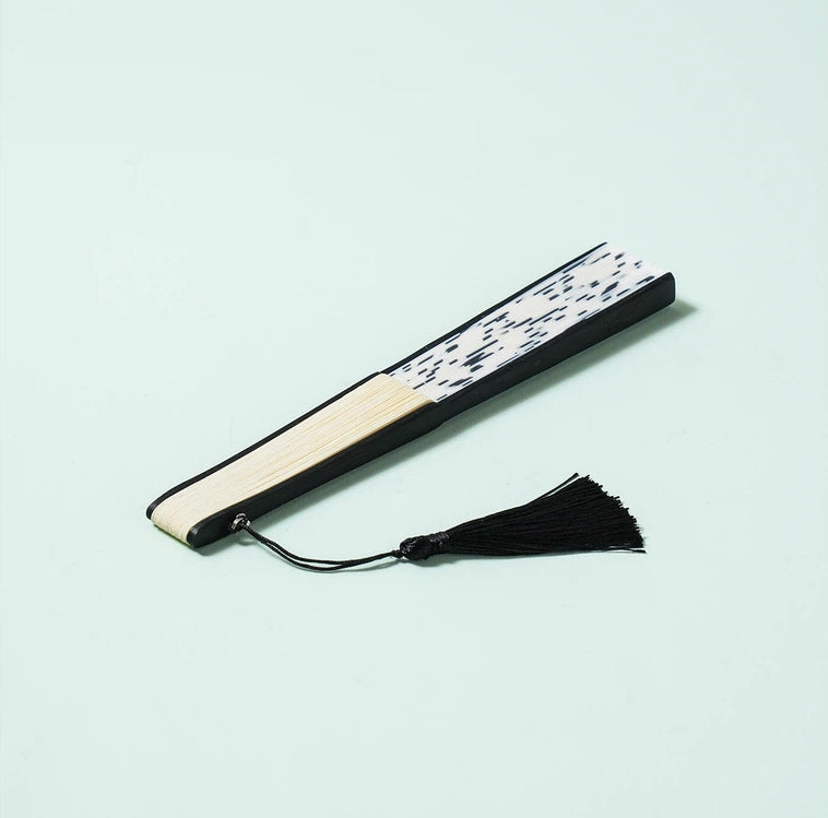 Abanico Plegable de Bambú con Diseño Hangul